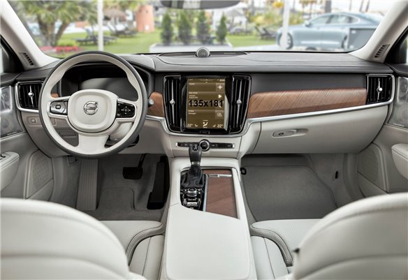 Volvo S90 2016 - Oggi Multimedia 9 ExtraShield Screeen Protector-S90 V90 Volvo S90 2016 - Oggi Multimedia 9 ExtraShield Screeen Protector-S90 V90