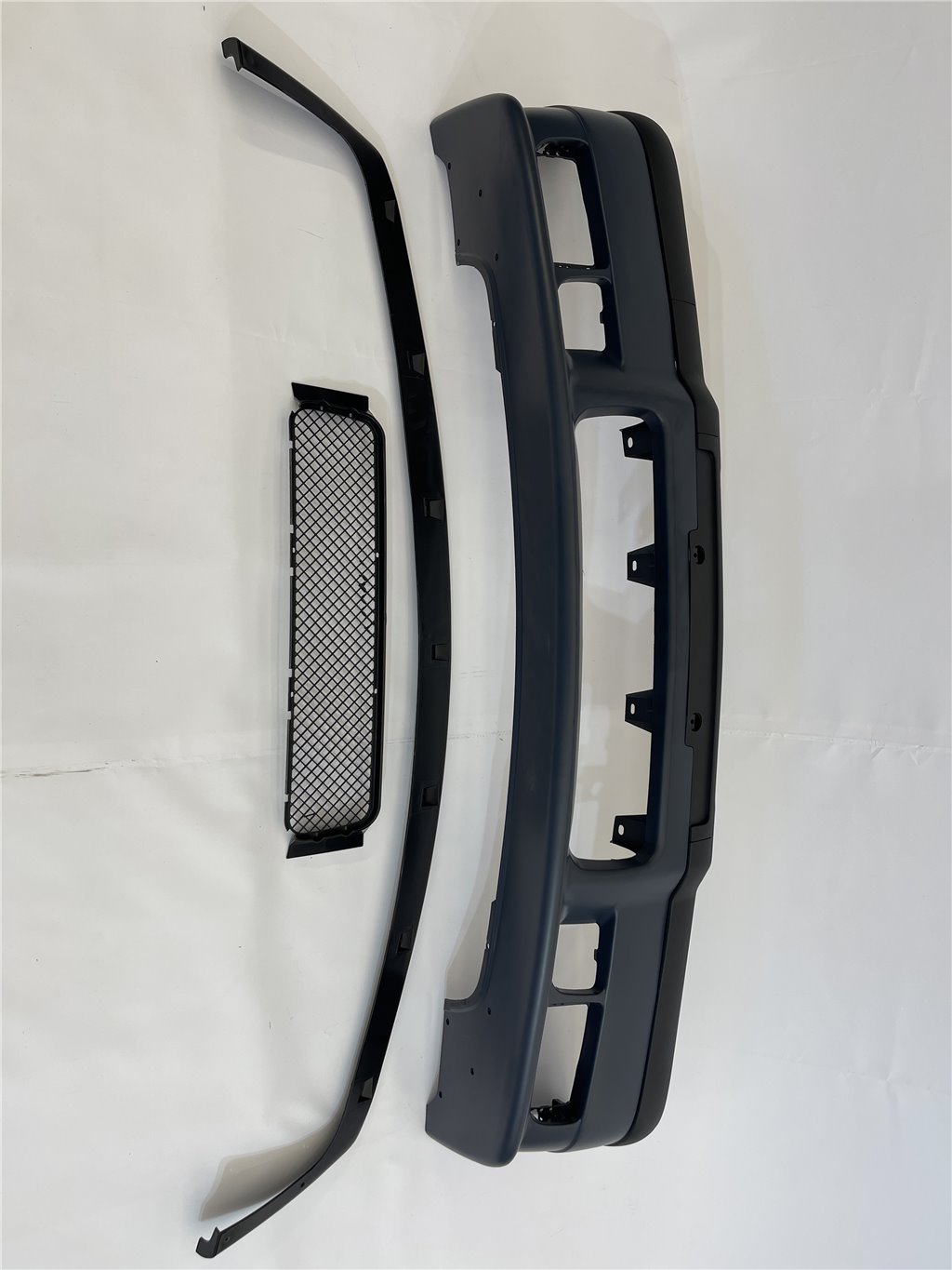 Rear bumper for BMW 3 Series E36 1990-2000 in M3 style Rear bumper for BMW 3 Series E36 1990-2000 in M3 style