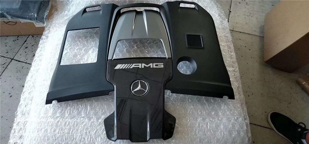 Carbon fiber AMG engine cover central part for AMG Mercedes-Benz W463A W464 G-Wagon G-Class G63-Decorative and Functional Access Carbon fiber AMG engine cover central part for AMG Mercedes-Benz W463A W464 G-Wagon G-Class G63-Decorative and Functional Access