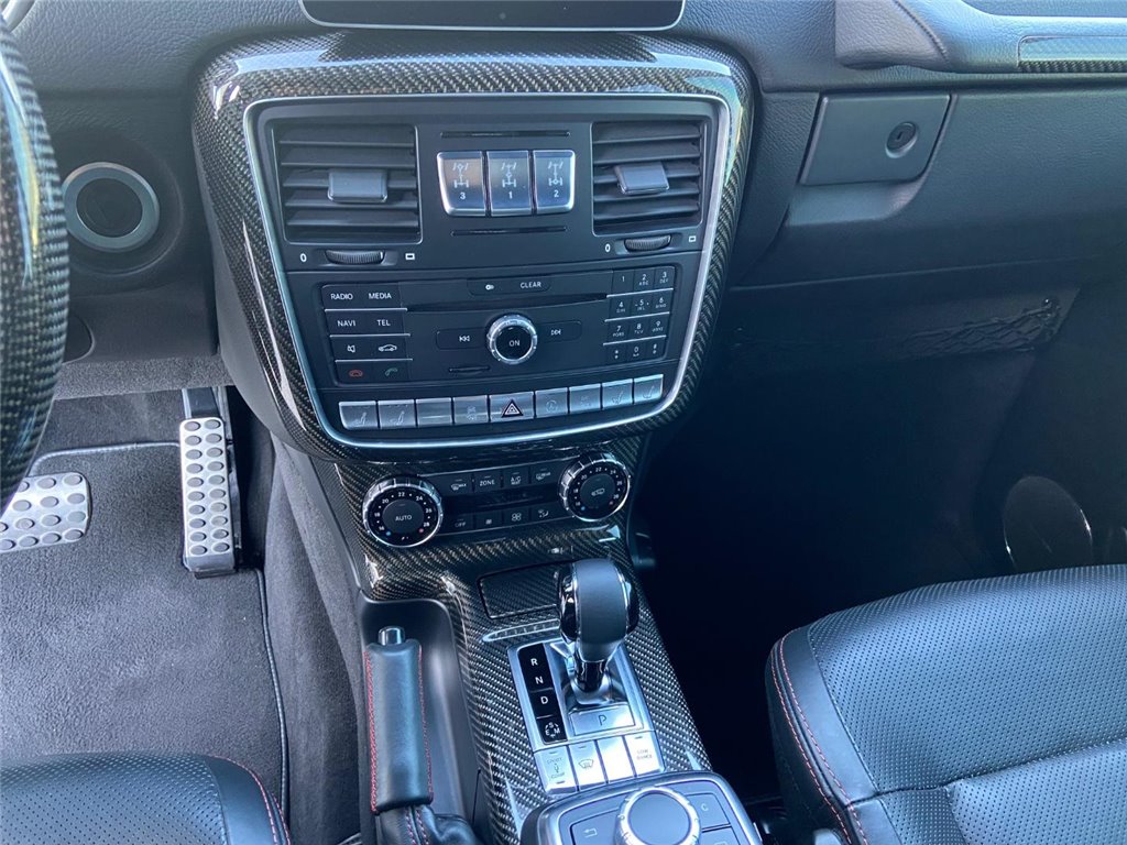 Carbonfaser Innenraum Armaturenbrett Platten trimmen Ersatz für Mercedes-Benz W463-Interieur Stil Carbonfaser Innenraum Armaturenbrett Platten trimmen Ersatz für Mercedes-Benz W463-Interieur Stil
