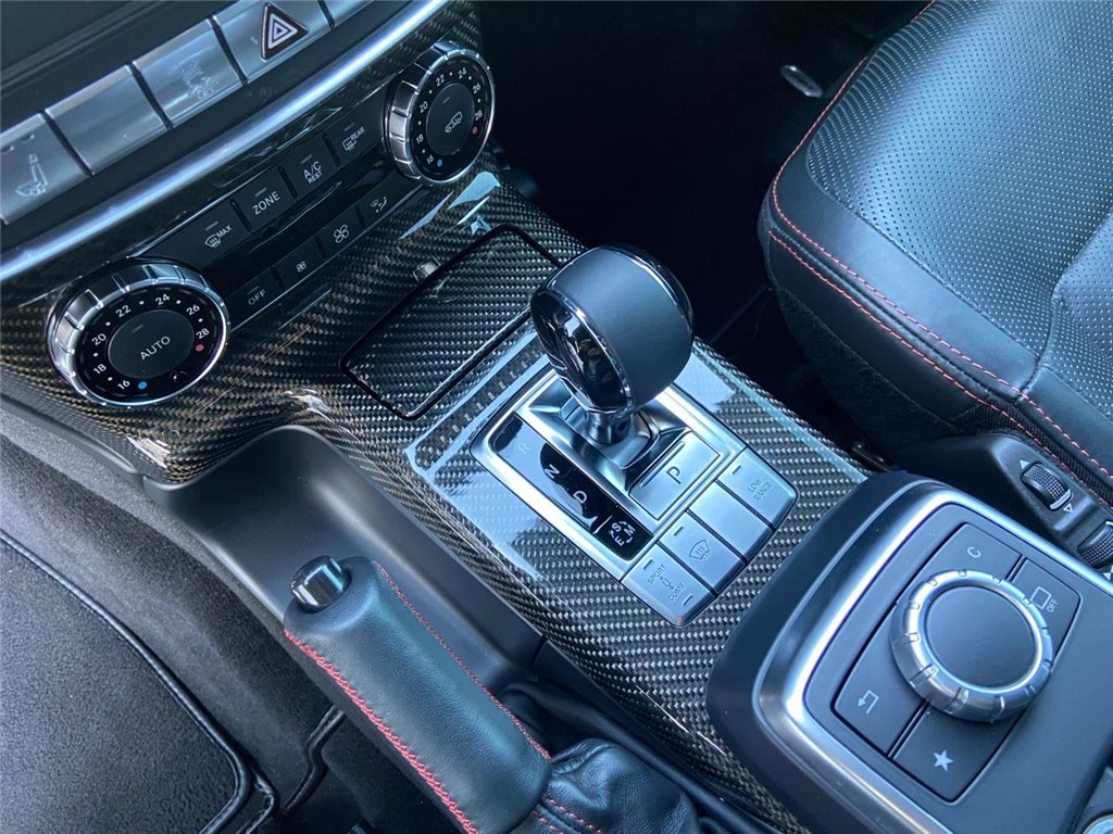 Carbonfaser Innenraum Armaturenbrett Platten trimmen Ersatz für Mercedes-Benz W463-Interieur Stil Carbonfaser Innenraum Armaturenbrett Platten trimmen Ersatz für Mercedes-Benz W463-Interieur Stil