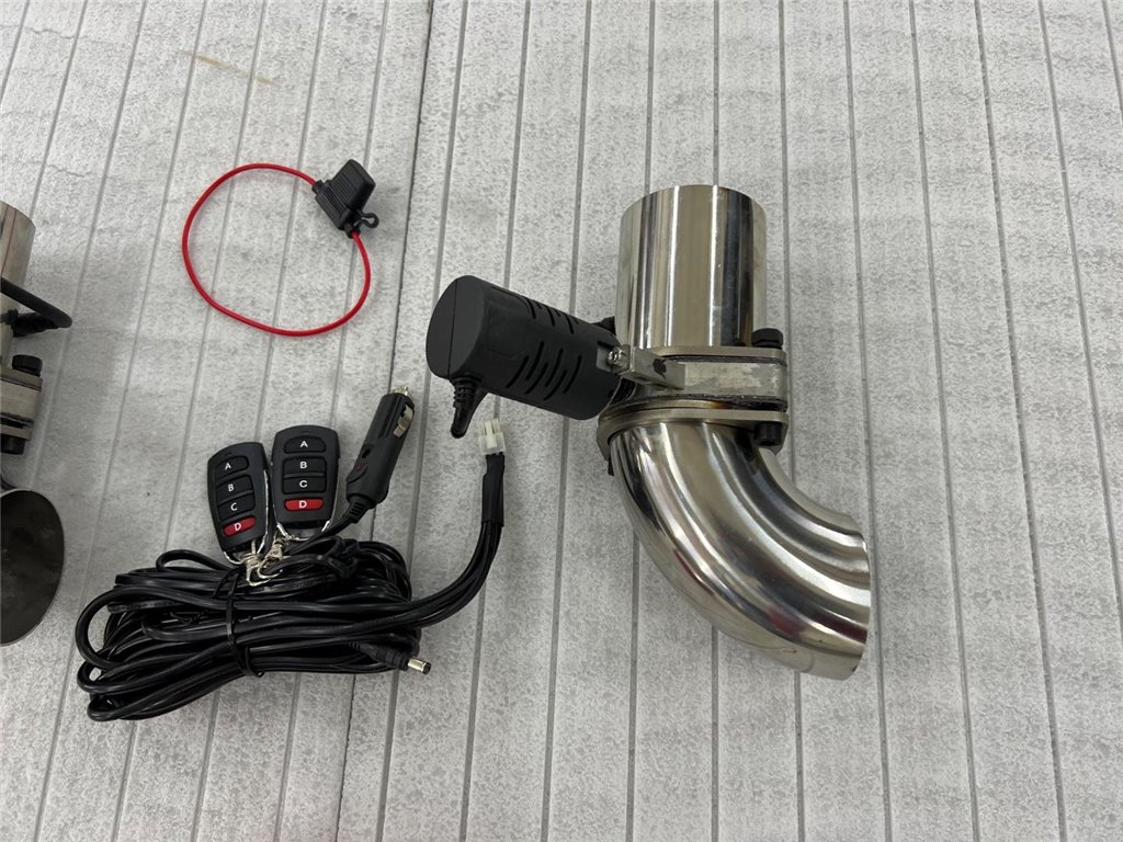 Valvola di potenza elettrica telecomandata per il sistema di scarico della Mercedes-Benz W463-Accessori decorativi e funzionali