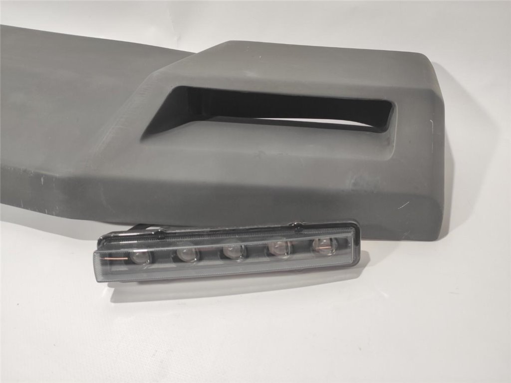 Fiberglass Front AMG Roof Spoiler for Mercedes-Benz W463 G-Class 4x4 6x6-G Class W463 6x6 Fiberglass Front AMG Roof Spoiler for Mercedes-Benz W463 G-Class 4x4 6x6-G Class W463 6x6