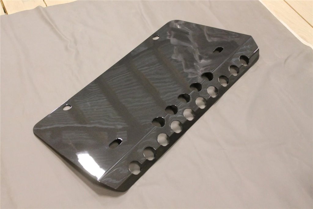 Carbon fiber front skid plate for Mercedes-Benz W463 6x6 G-Class-G Class W463 6x6 Carbon fiber front skid plate for Mercedes-Benz W463 6x6 G-Class-G Class W463 6x6