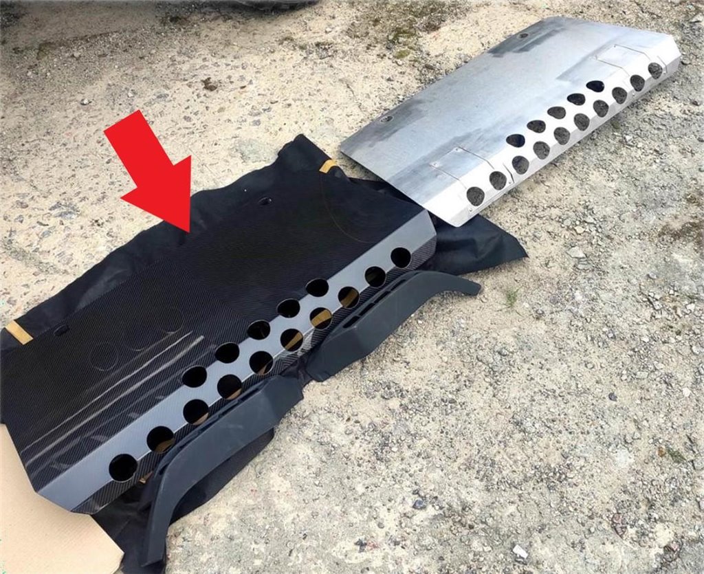 Carbon fiber front skid plate for Mercedes-Benz W463 6x6 G-Class-G Class W463 6x6 Carbon fiber front skid plate for Mercedes-Benz W463 6x6 G-Class-G Class W463 6x6
