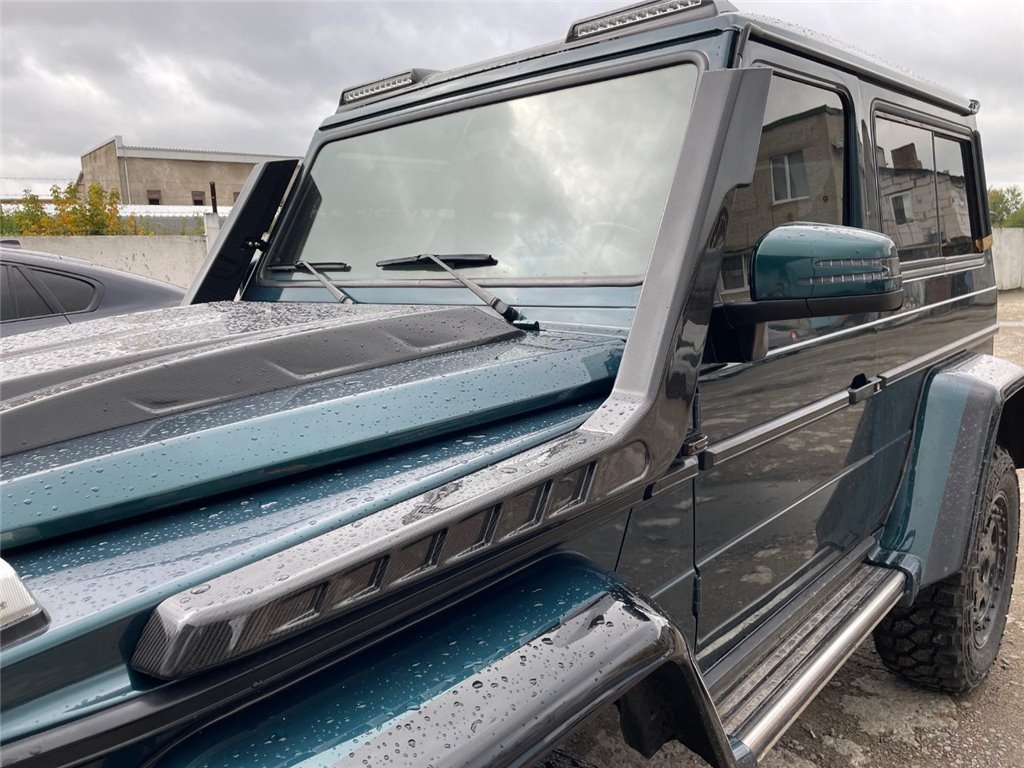 Kunststoff-Abstandshalter für die Spiegel Mercedes-Benz W463 G-Klasse 4x4-G Class W463 4x4