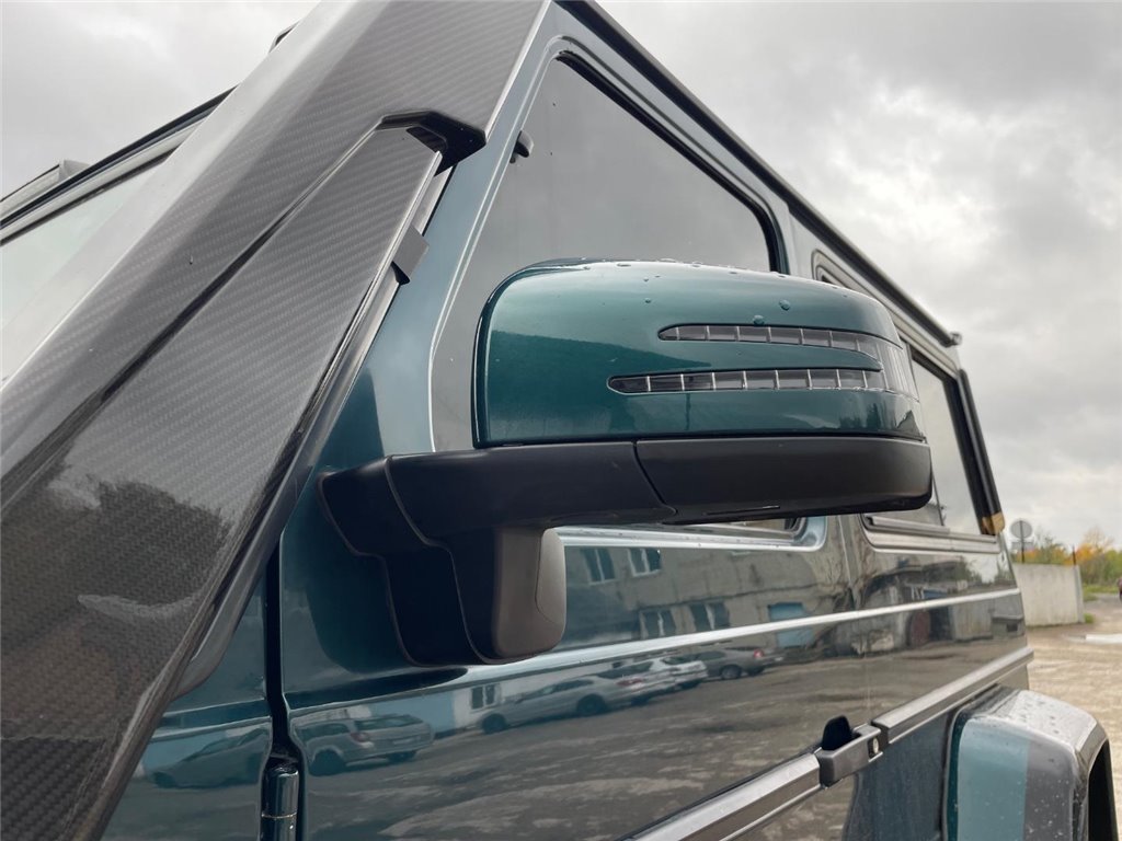 Kunststoff-Abstandshalter für die Spiegel Mercedes-Benz W463 G-Klasse 4x4-G Class W463 4x4