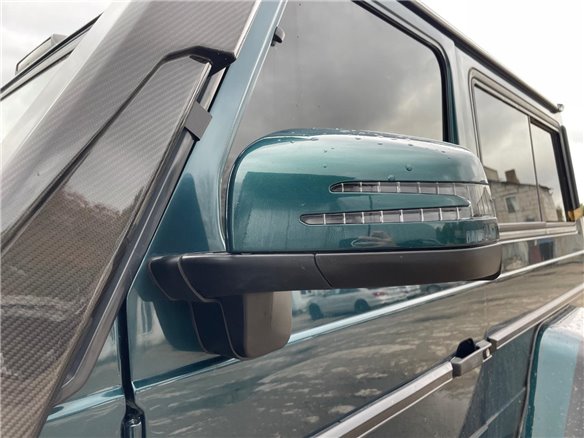 Kunststoff-Abstandshalter für die Spiegel Mercedes-Benz W463 G-Klasse 4x4-G Class W463 4x4