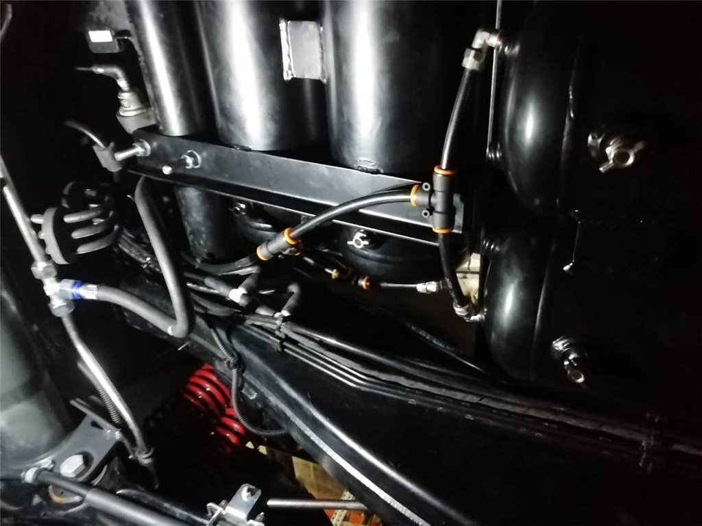 Automatic Wheels Inflation System CTIS for 4 Beadlock wheels Mercedes-Benz W463 4x4-G Class W463 4x4