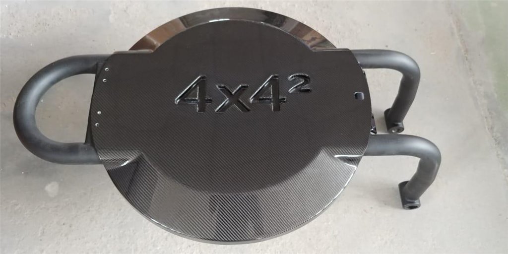 Copriruota di scorta posteriore in fibra di carbonio SENZA montaggio per Mercedes-Benz W463 G-Wagon 4x4 Squared-G Class W463 4x4 Copriruota di scorta posteriore in fibra di carbonio SENZA montaggio per Mercedes-Benz W463 G-Wagon 4x4 Squared-G Class W463 4x4