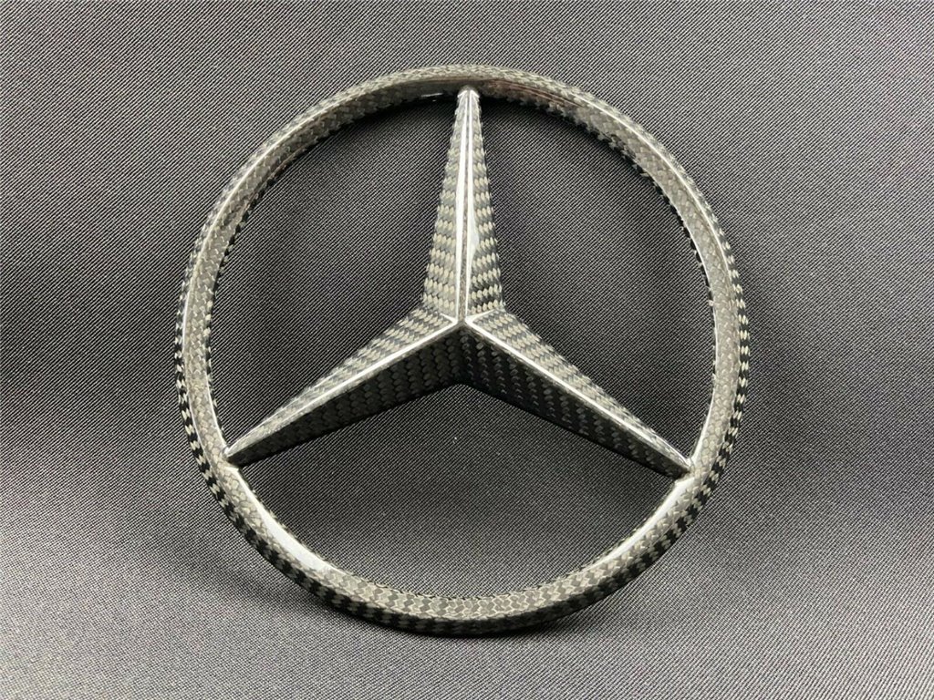 Griglia del radiatore in fibra di carbonio stile stella distintivo logo emblema per le auto Mercedes-Benz-Emblemi