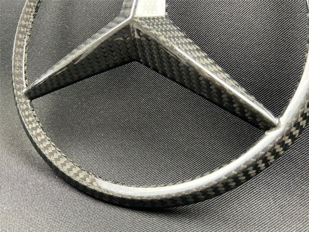 Griglia del radiatore in fibra di carbonio stile stella distintivo logo emblema per le auto Mercedes-Benz-Emblemi