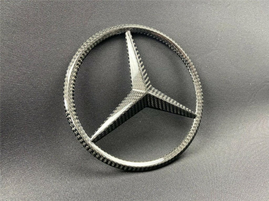 Griglia del radiatore in fibra di carbonio stile stella distintivo logo emblema per le auto Mercedes-Benz-Emblemi