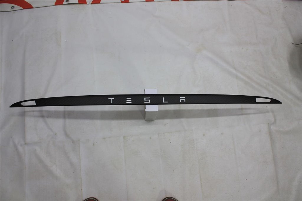 Rivestimento del bagagliaio in fibra di carbonio con LED per Tesla Modes S-Modes S