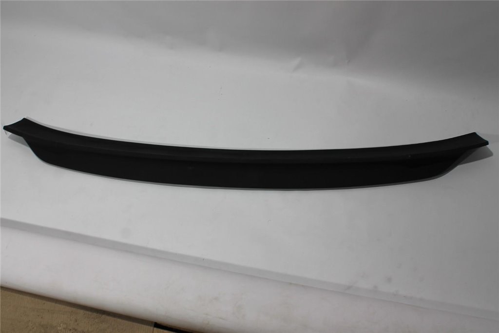 Toyota Land Cruiser 200 Fiberglass Spoiler-Land Cruiser 200