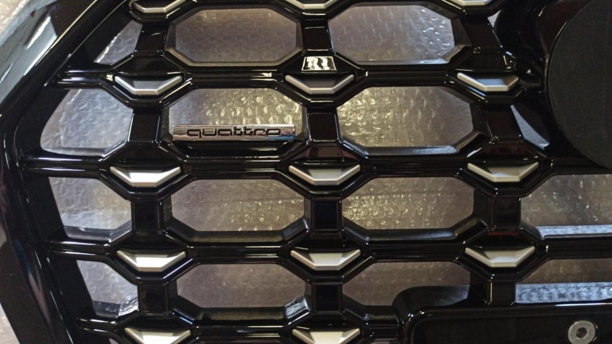 RSQ5 Limited Edition Front Bumper Radiator Grille for Audi Q5 (2019+) - Image 4