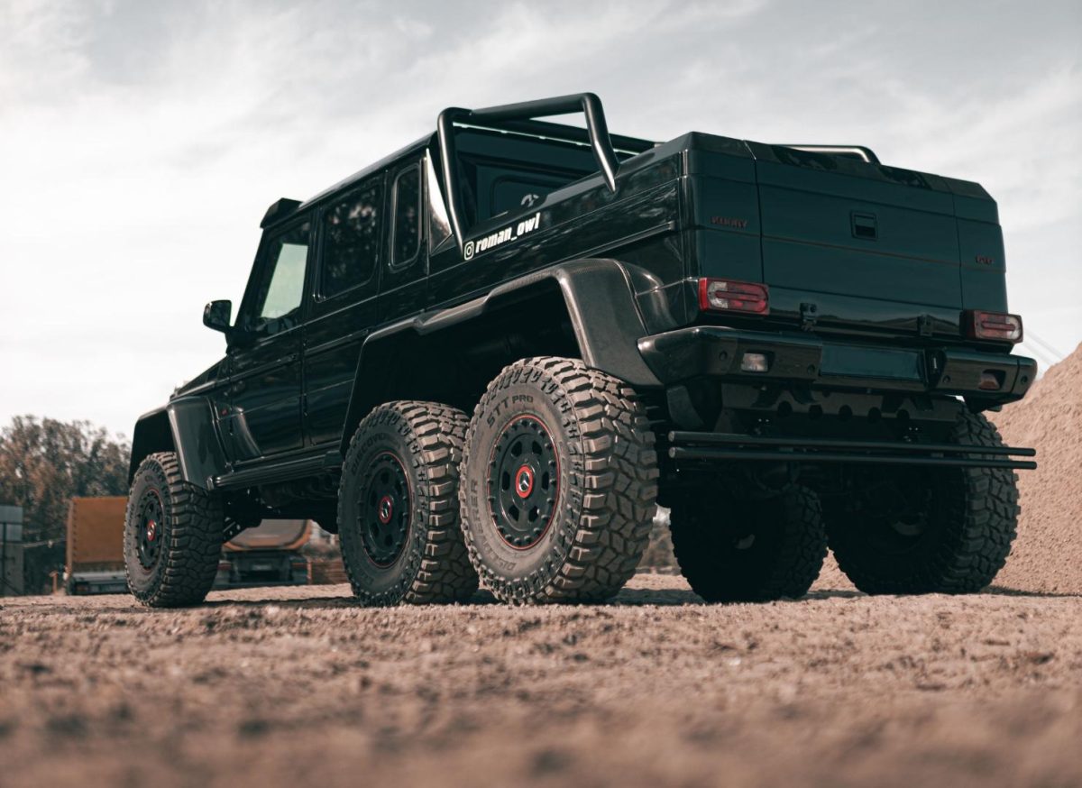 Rear Skid Plate Black Stainless Steel With Pipes For Mercedes-Benz G-Class W463 - Image 3