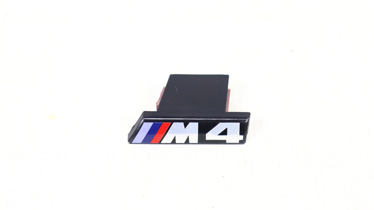 BMW M4 grille emblem