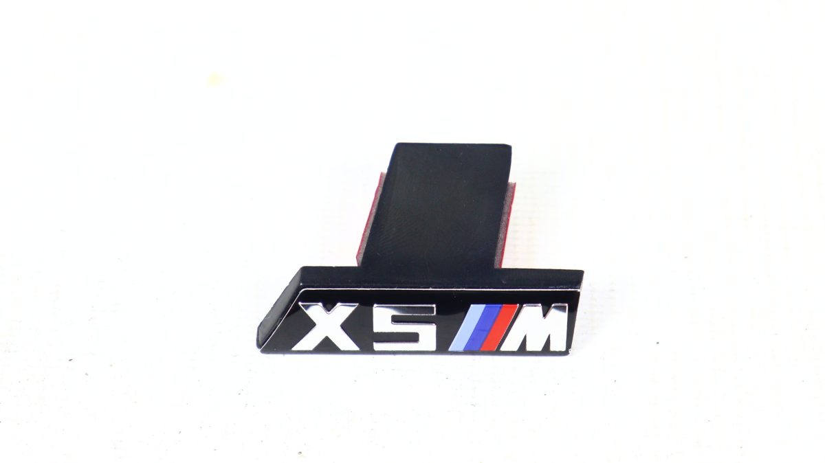 BMW X5M grille emblem