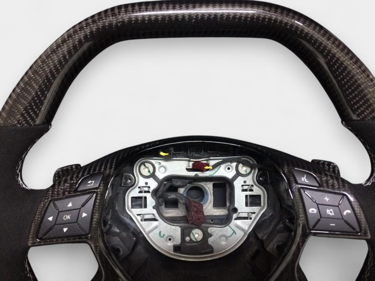 carbon and alcantara steering wheel mercedes gl x166