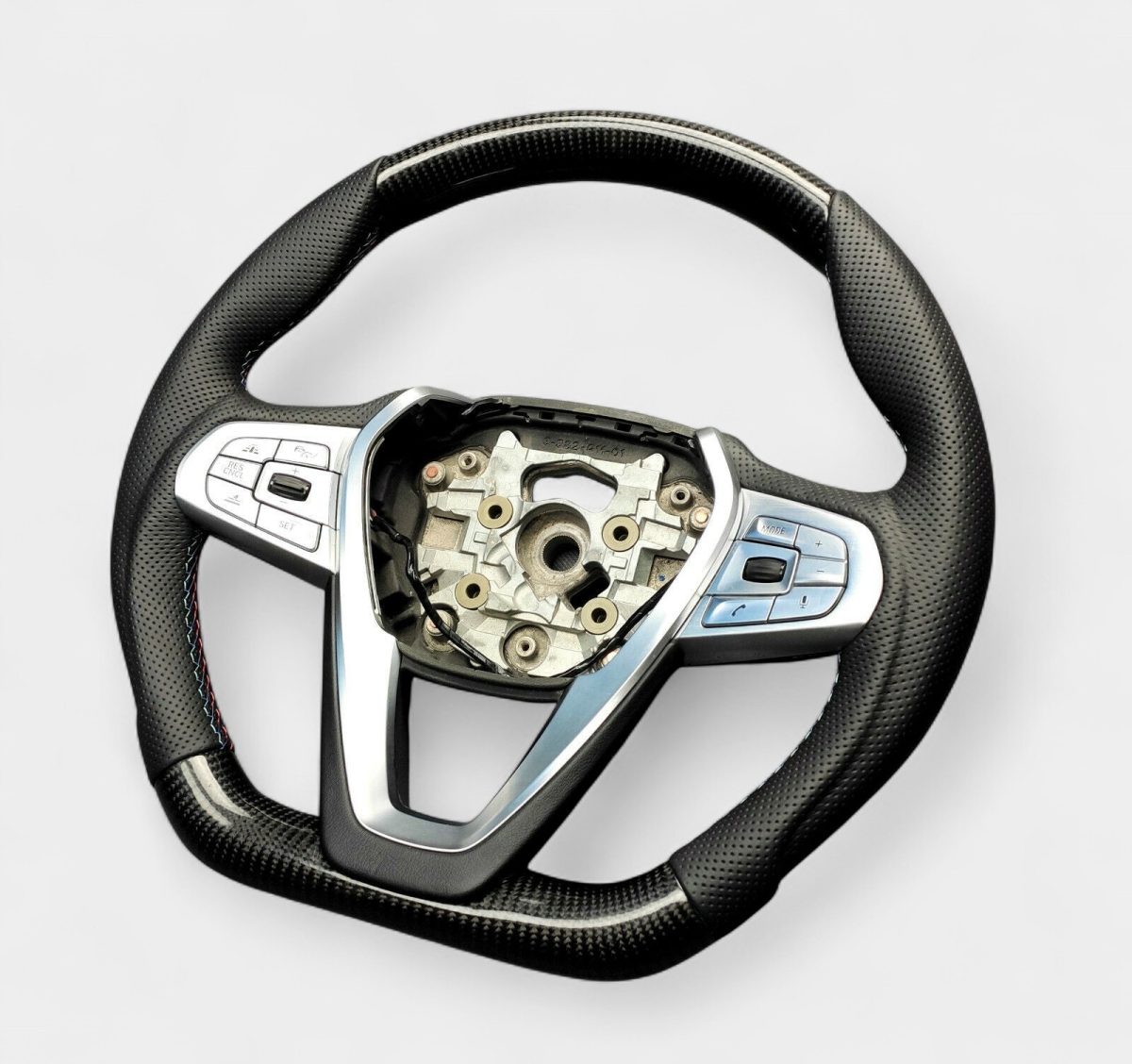 BMW G31 5-Series carbon steering wheel upgrade