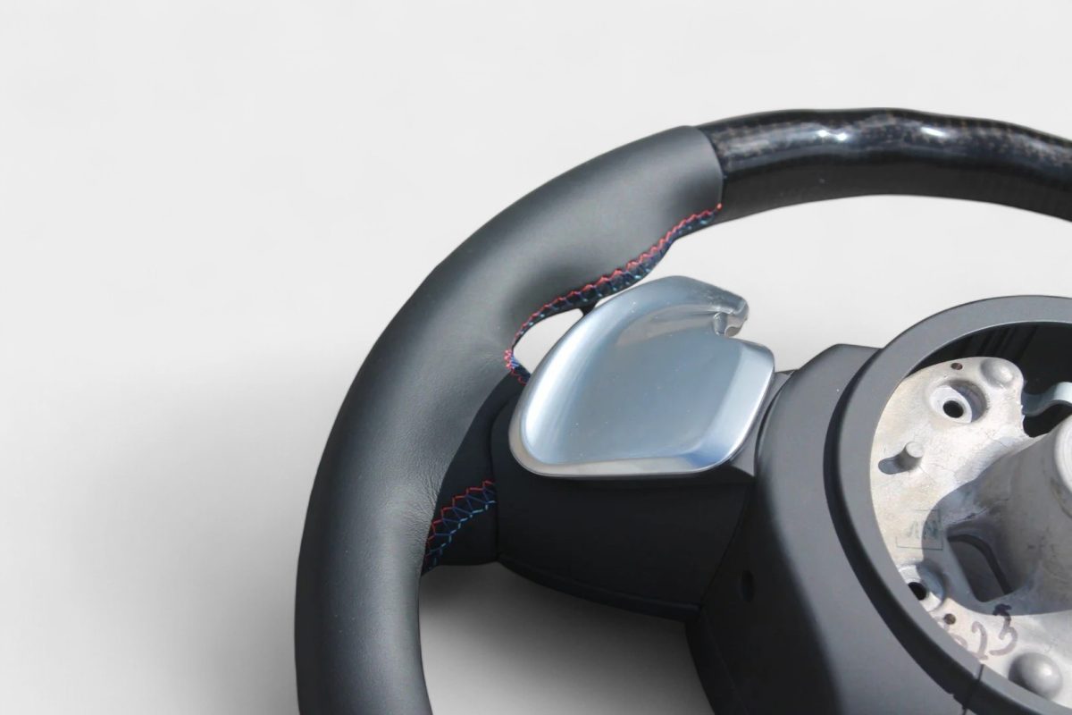 Black leather carbon wheel BMW F16 interior