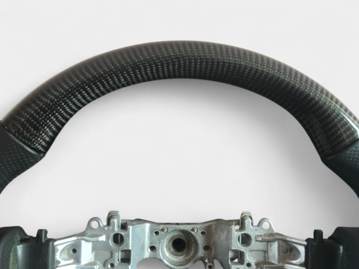 carbon and leather steering wheel land cruiser