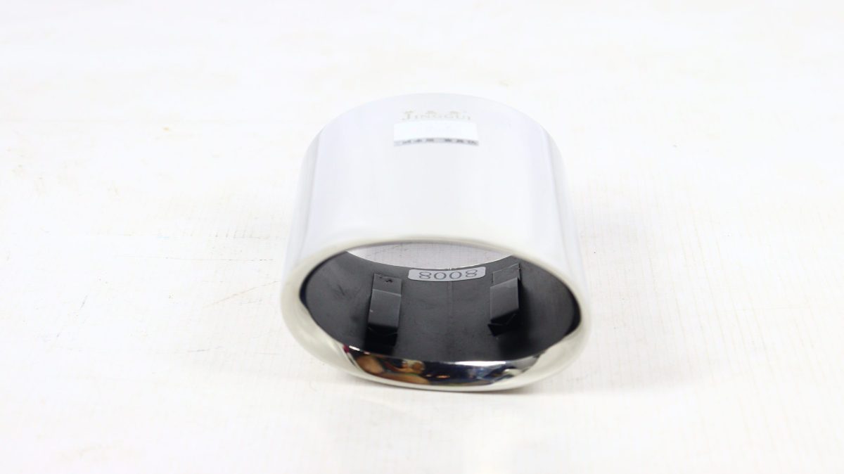 BMW X1 X-Drive 18 exhaust tip