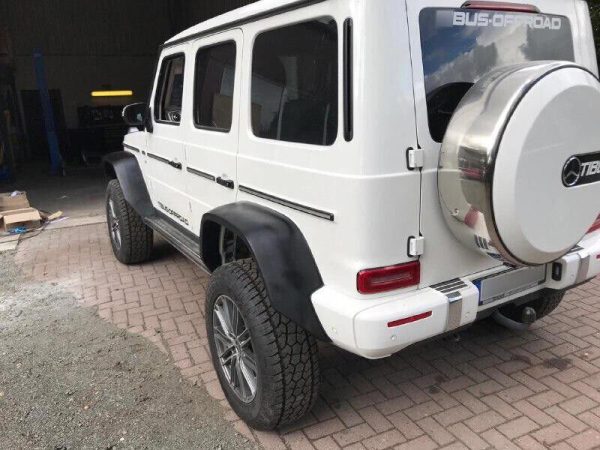 Kubay Design fiberglass fender kit for Mercedes G-Class 4×4²
