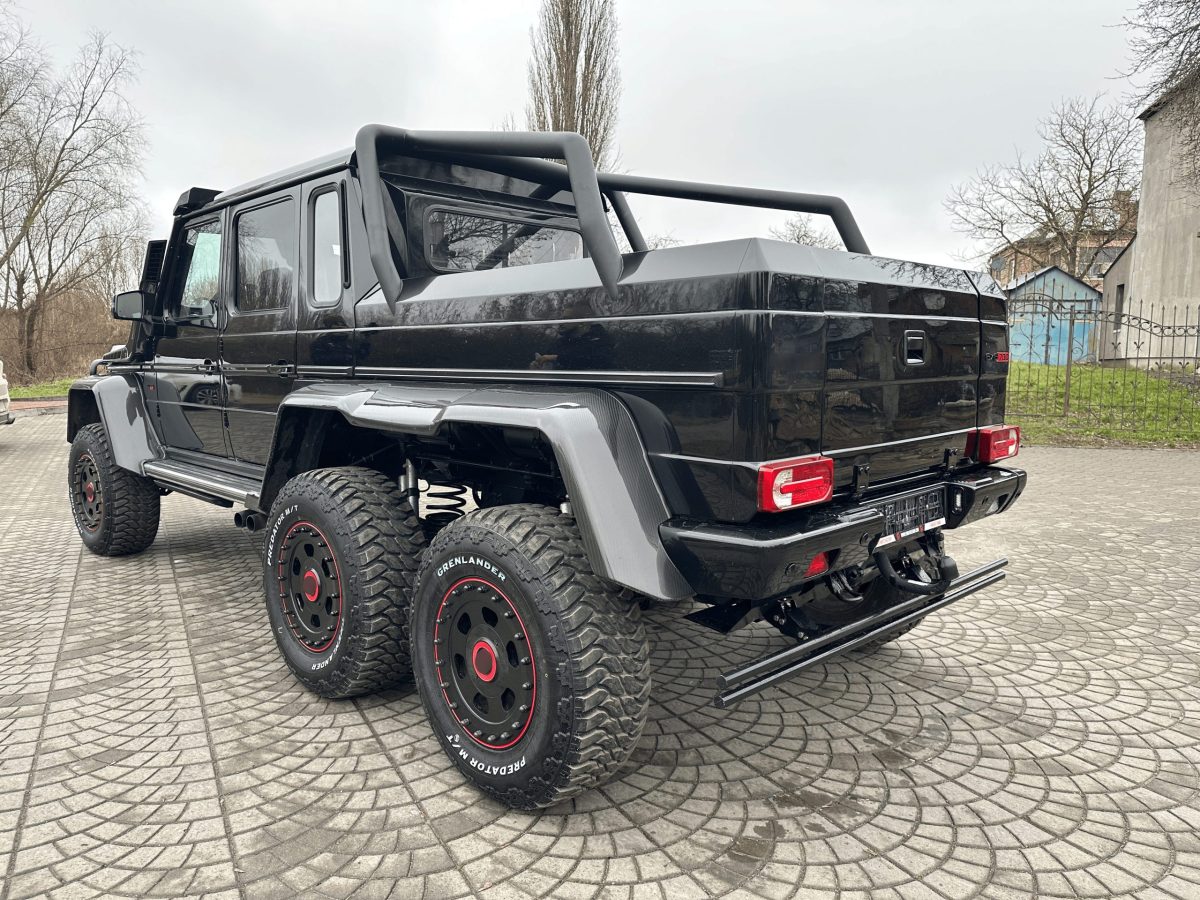 Mercedes Benz W463 G63 AMG 6x6 - Image 3