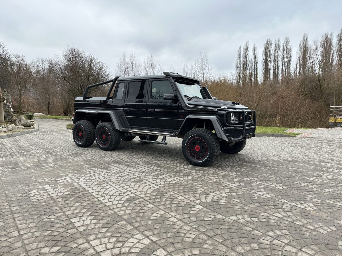 Mercedes Benz W463 G63 AMG 6x6 - Image 5