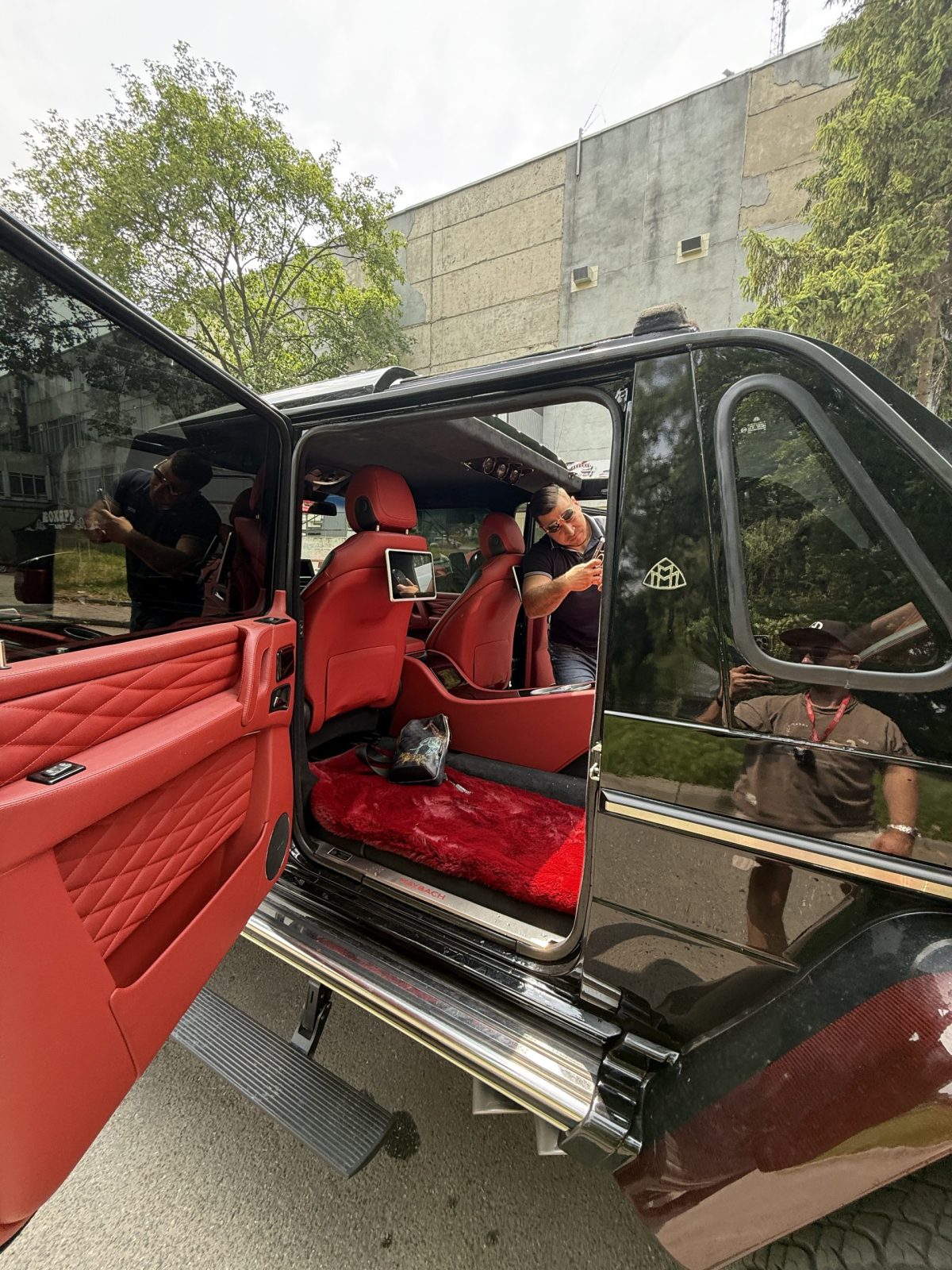 Mercedes W463 Landaulet G-Class - Image 10