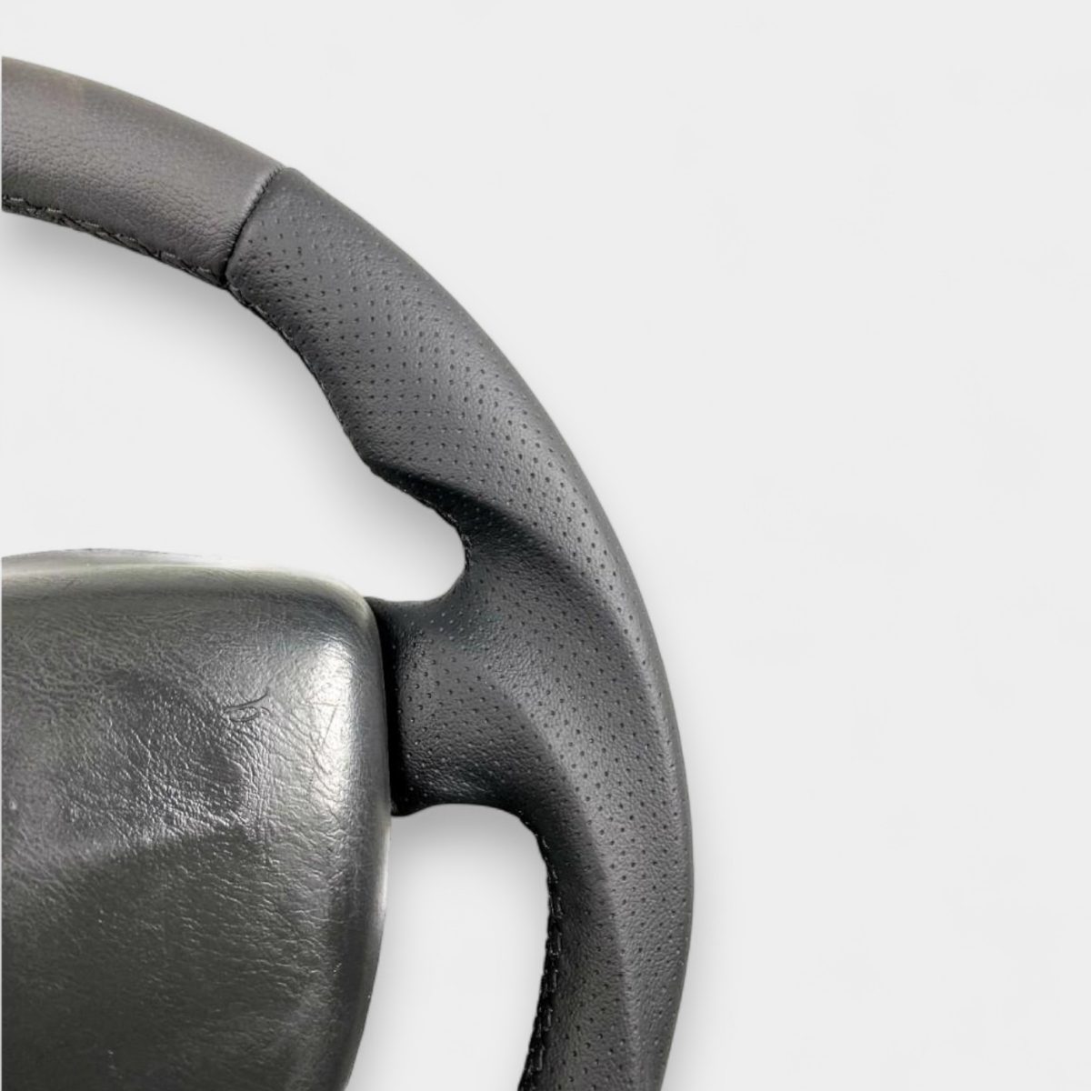 leather steering wheel renault traffic