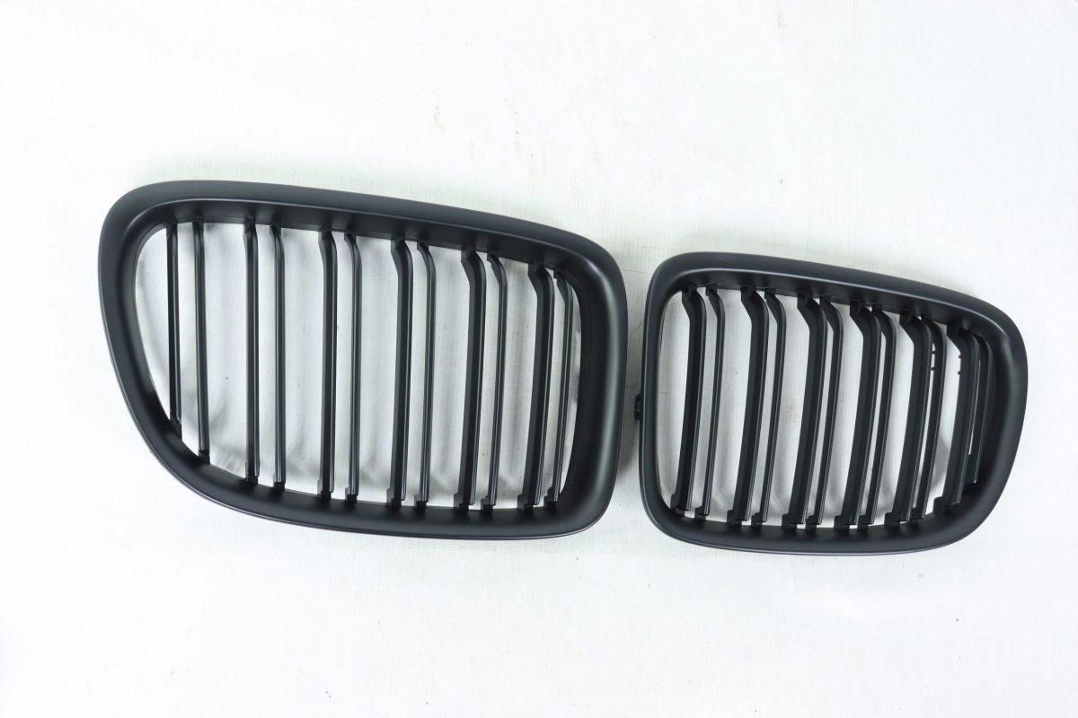 BMW X1 front grille E84
