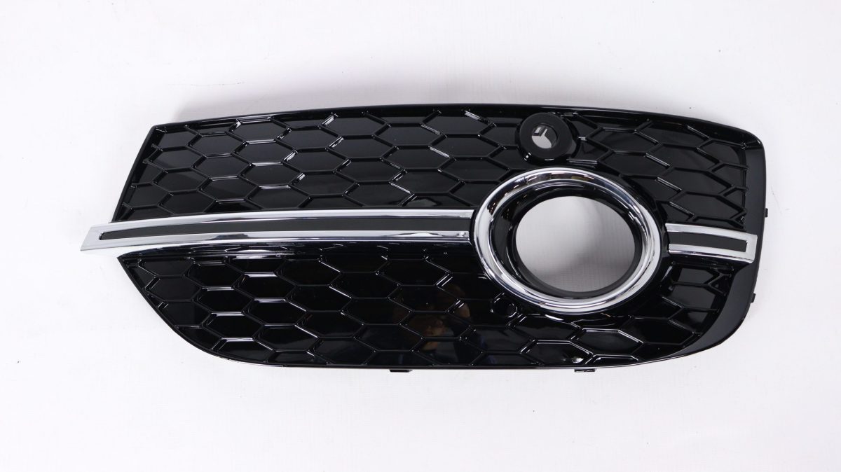 Audi Q3 2012–2015 black fog grille set