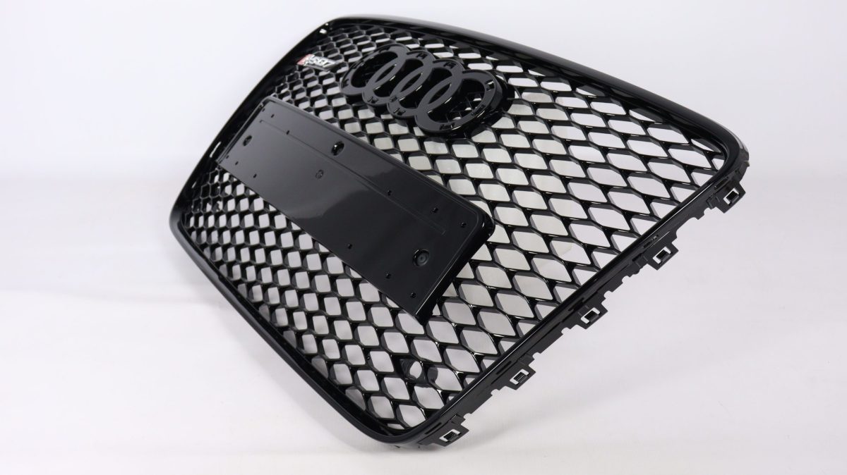 Audi Q7 sport black grille