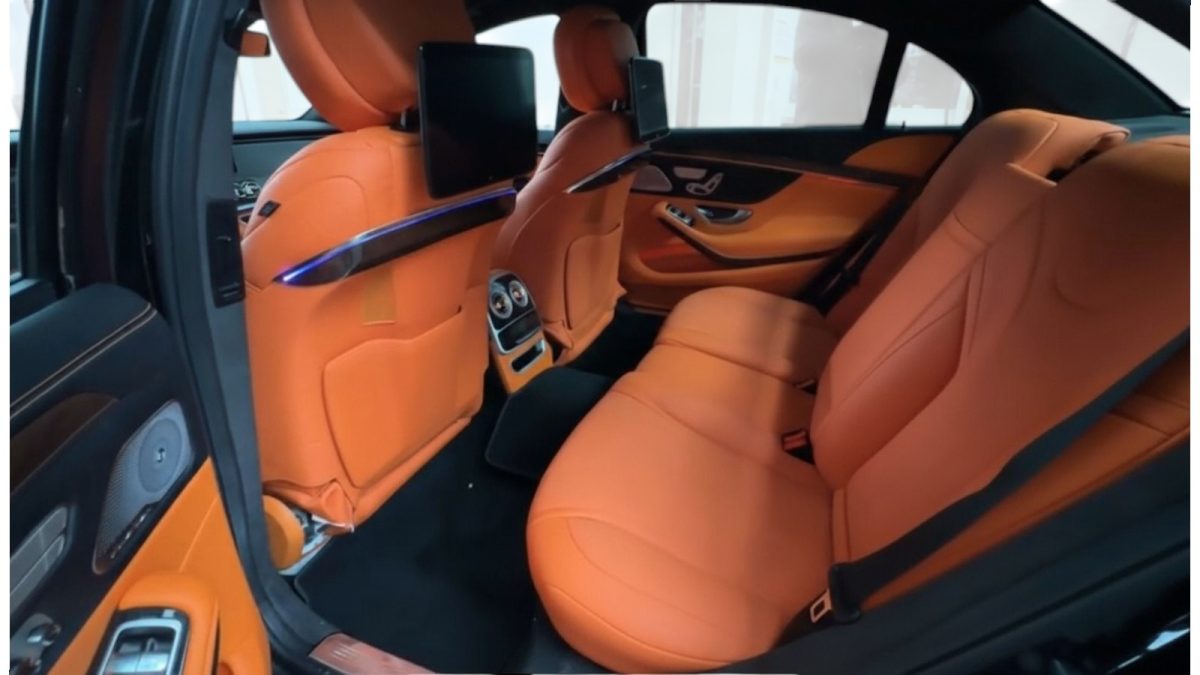 W222 style dashboard swap for W221 – product layout