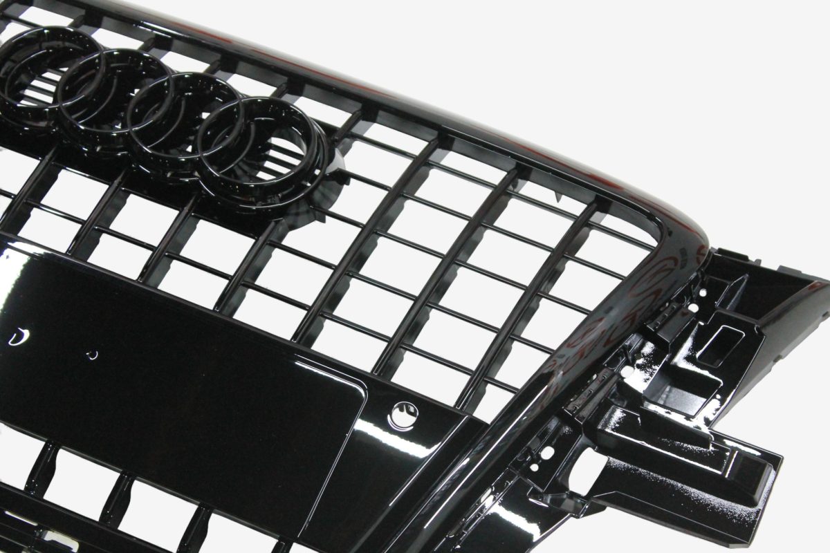 Audi Q5 sport black grille
