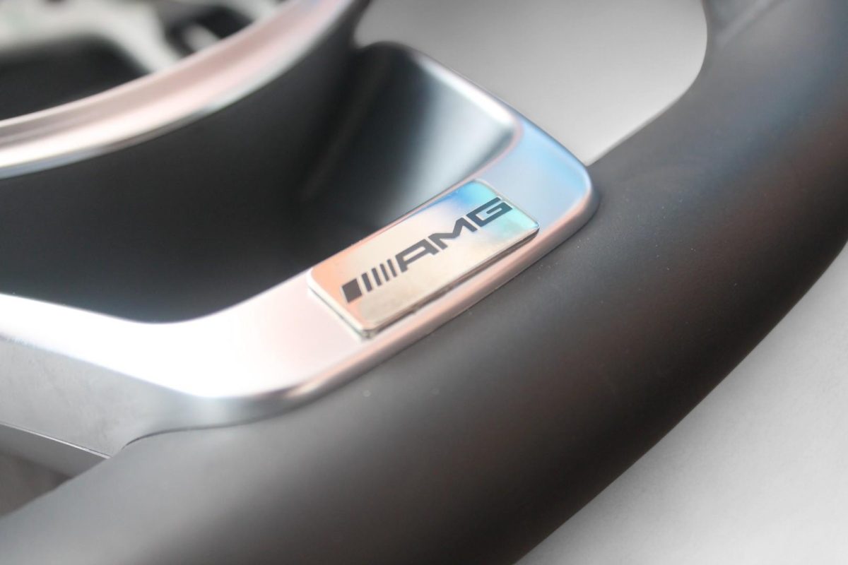 ergonomic steering wheel c class w205