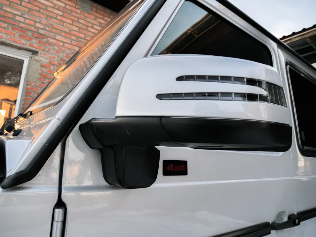 mercedes-benz-w463-3-door-4x4-g-class-swb-204705