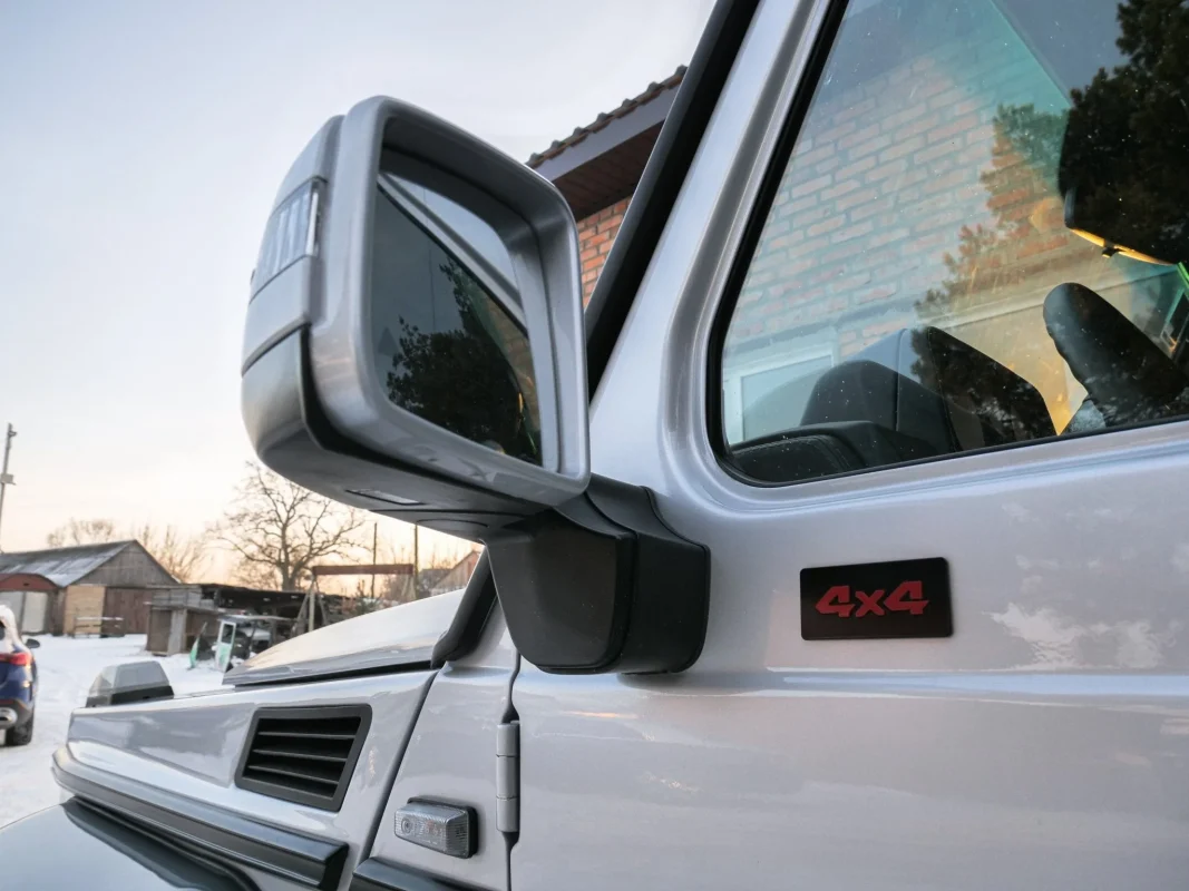 mercedes-benz-w463-3-door-4x4-g-class-swb-271030
