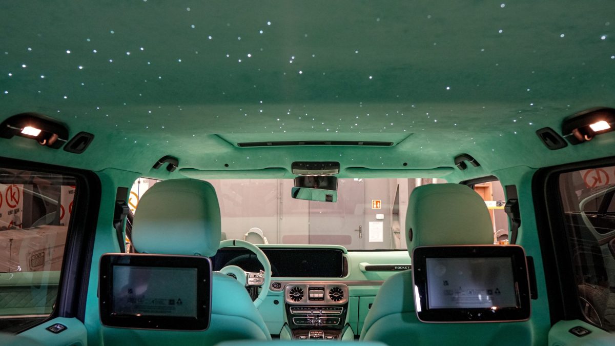 Tiffany Blue Interior Remanufacture for Mercedes-Benz G-Class W463A  - Image 10