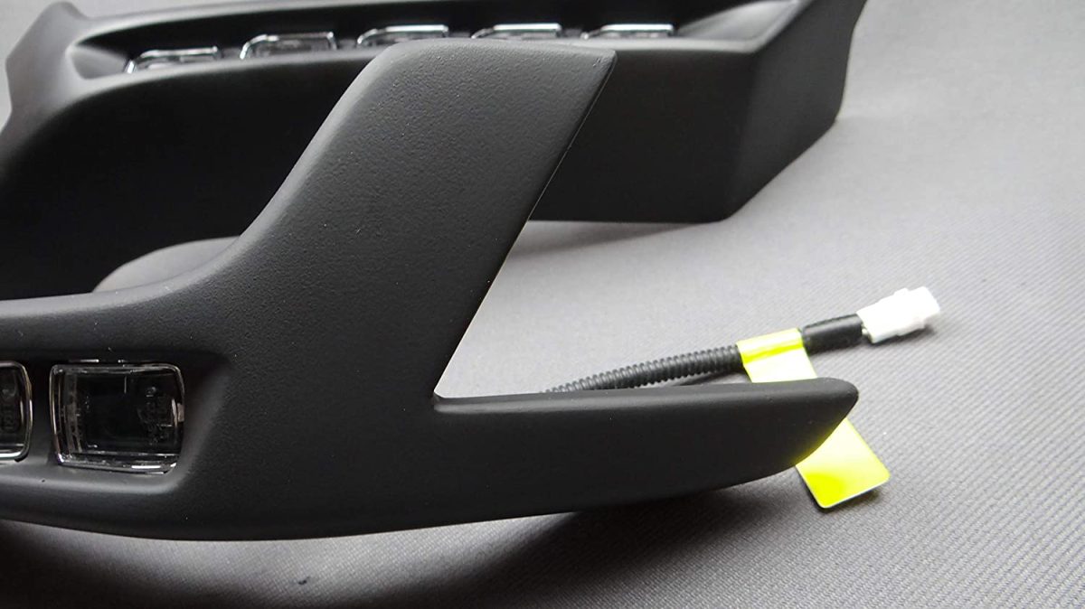 Fiberglass Front Small Lip Spoiler with LED Lights for Mercedes-Benz G-Class W463 4×4 / 6×6  - Image 7