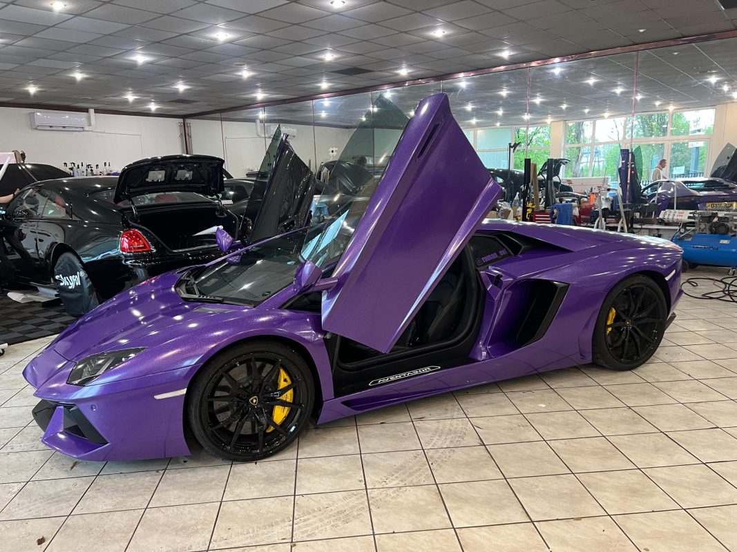 Lamborghini Aventador (13)