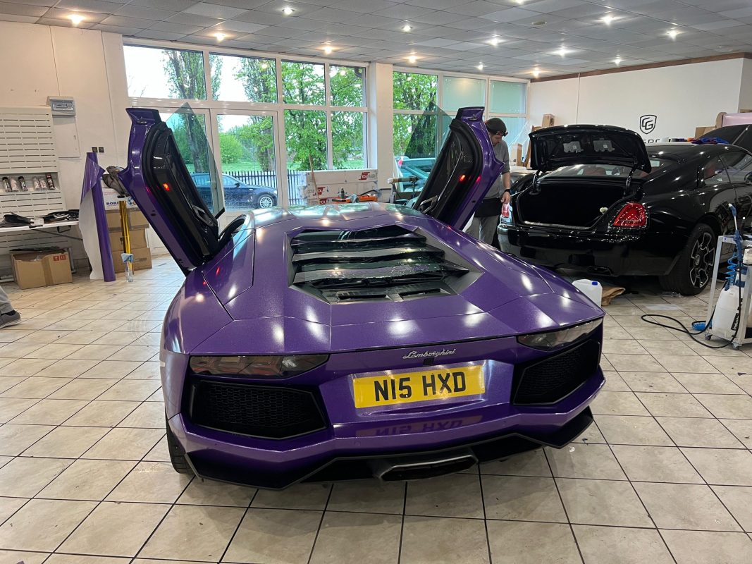 Lamborghini Aventador (15)