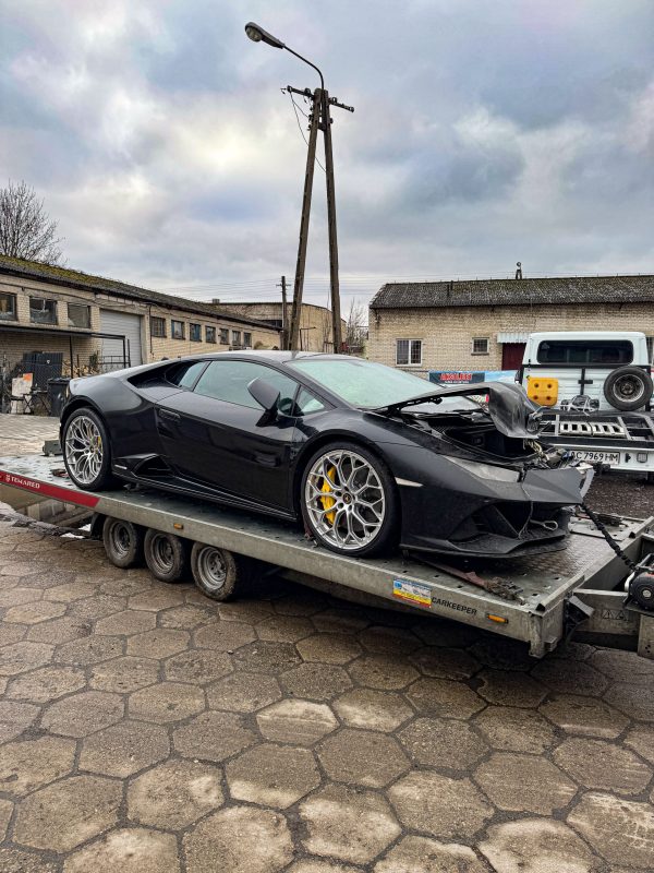 Lamborghini Huracan (8)