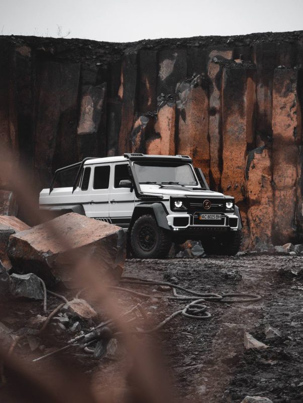 Mercedes Benz W463 6x6 White 2001 G500 (7)