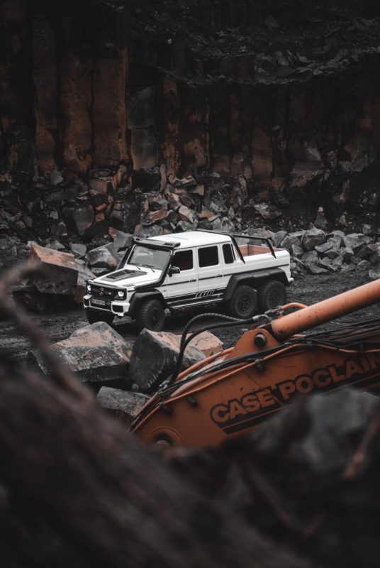 Mercedes Benz W463 6x6 White 2001 G500 (9)
