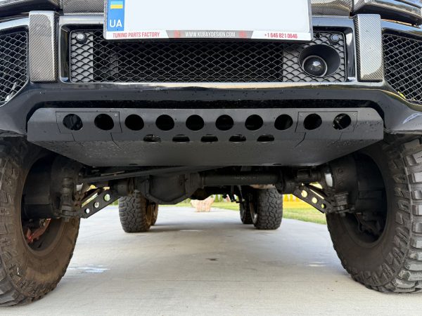 Black front skid plate for Mercedes-Benz G-Class W463 6×6 off-road protection
