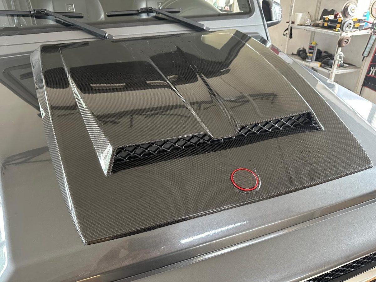 Hood Scoop W463A Style Carbon Fiber for Mercedes-Benz G-Class W463 6×6  - Image 3